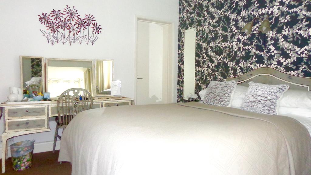Anchorage Guest House Бриксам Екстериор снимка