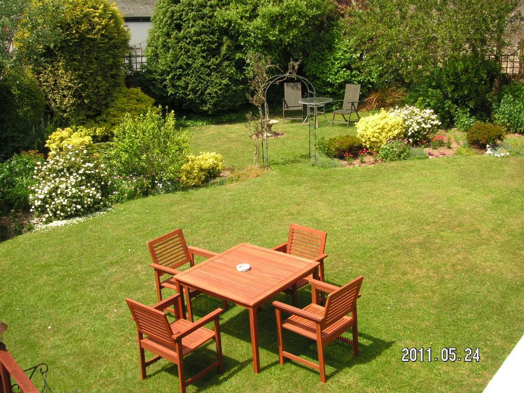 Anchorage Guest House Бриксам Екстериор снимка