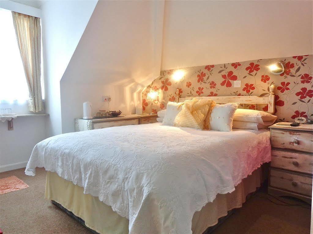Anchorage Guest House Бриксам Екстериор снимка