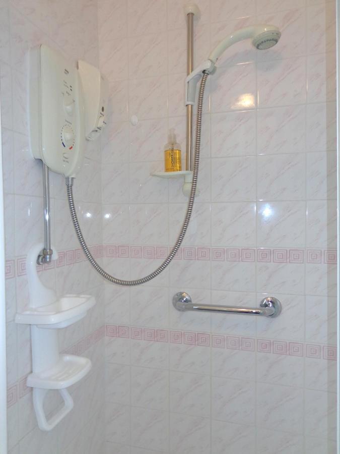 Anchorage Guest House Бриксам Стая снимка